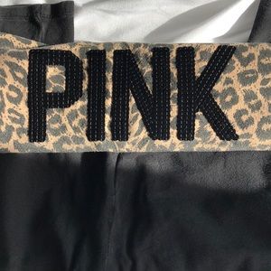 Xs Victoria’s Secret pink capri legging cheetah